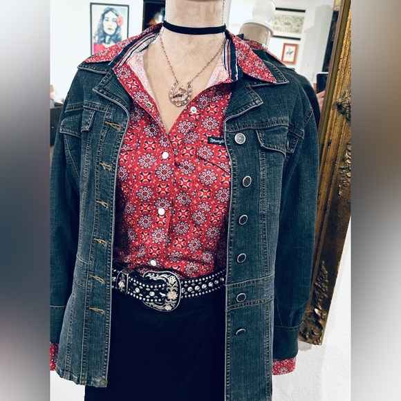 Vintage Y2K distressed denim cowgirl western jean jacket Woman’s size Large - Picture 3 of 12